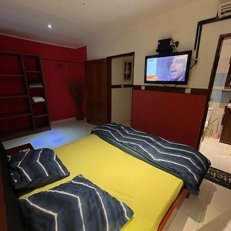 Homestay Studio Yaoundé Esterno foto